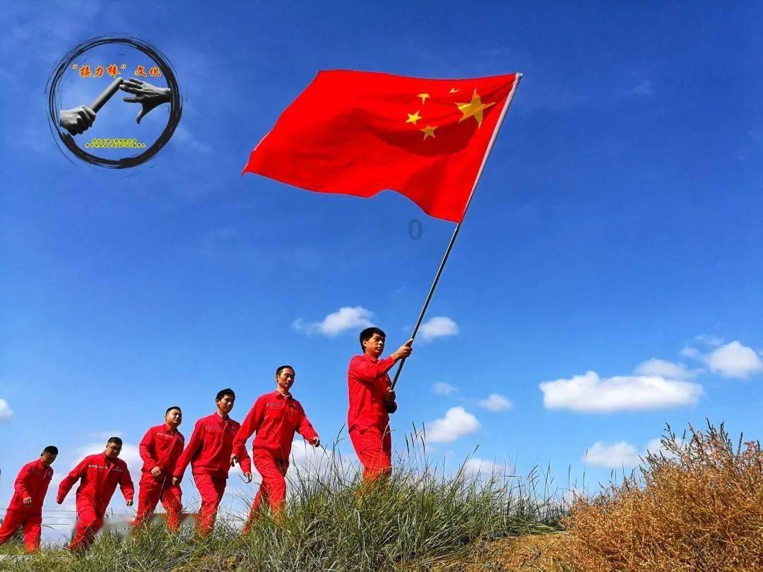 可爱女孩好有钱